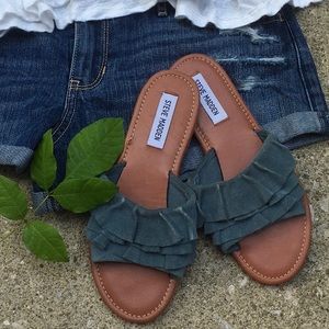 Blue suede Steve Madden sandals